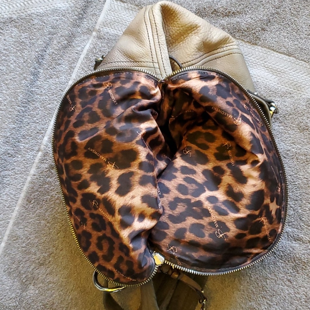FINAL MARKDOWN- B. Makowsky Cynthia bag - Picture 10 of 16